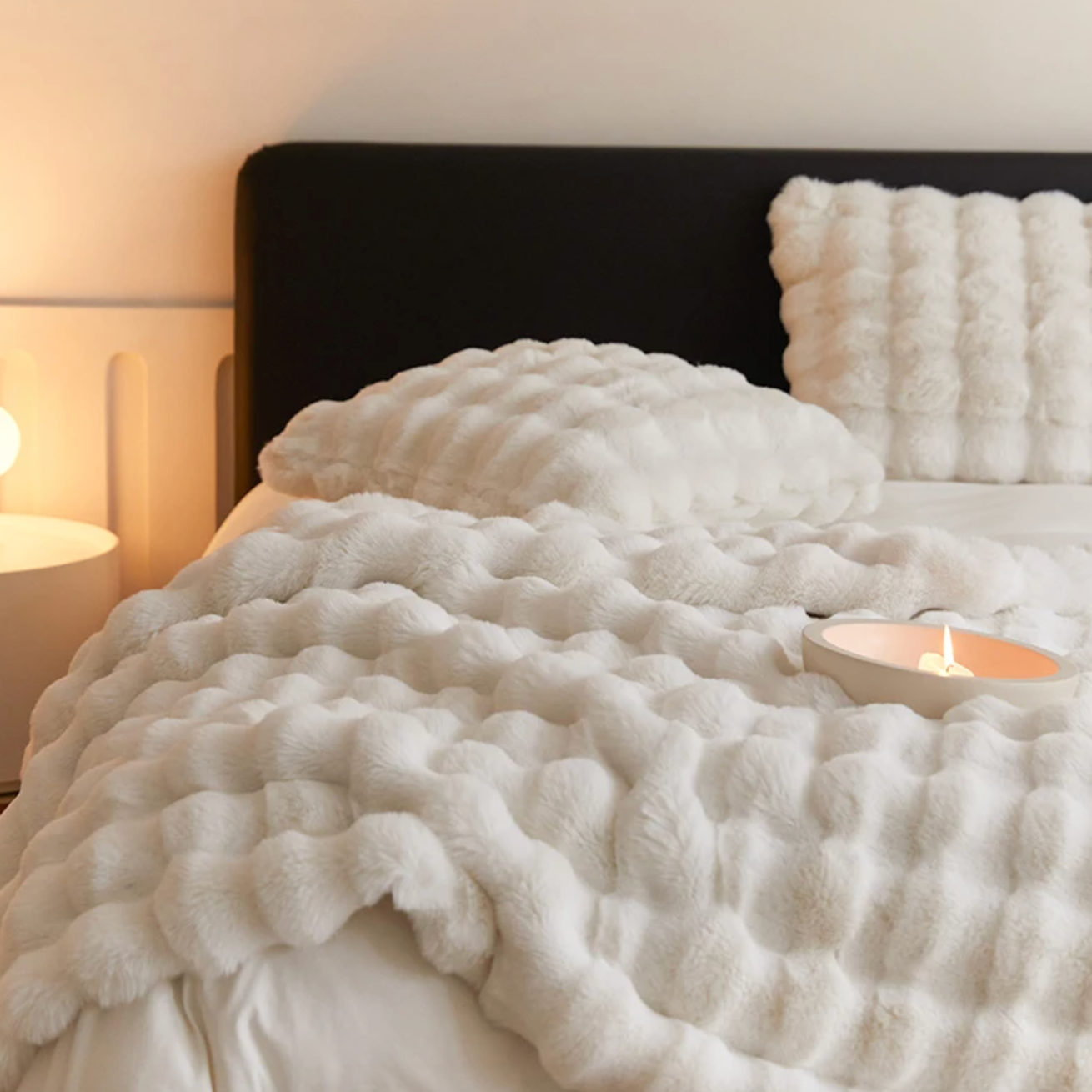 Luxe Plush Faux Fur Throw Blanket -Tan