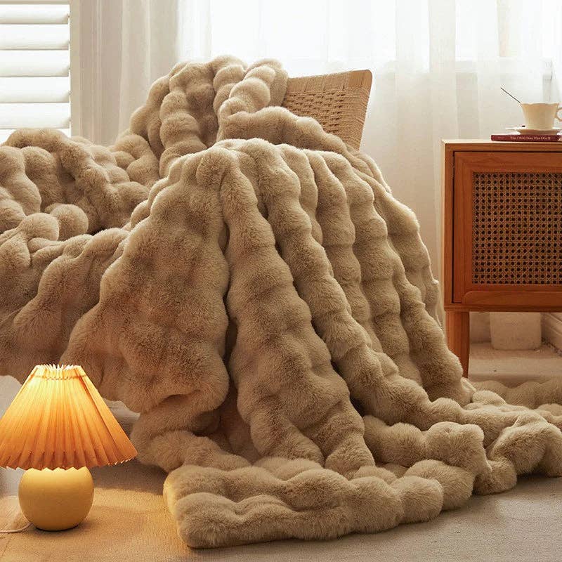 Luxe Plush Faux Fur Throw Blanket -Tan