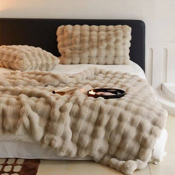 Luxe Faux Fur Throw Blanket - White